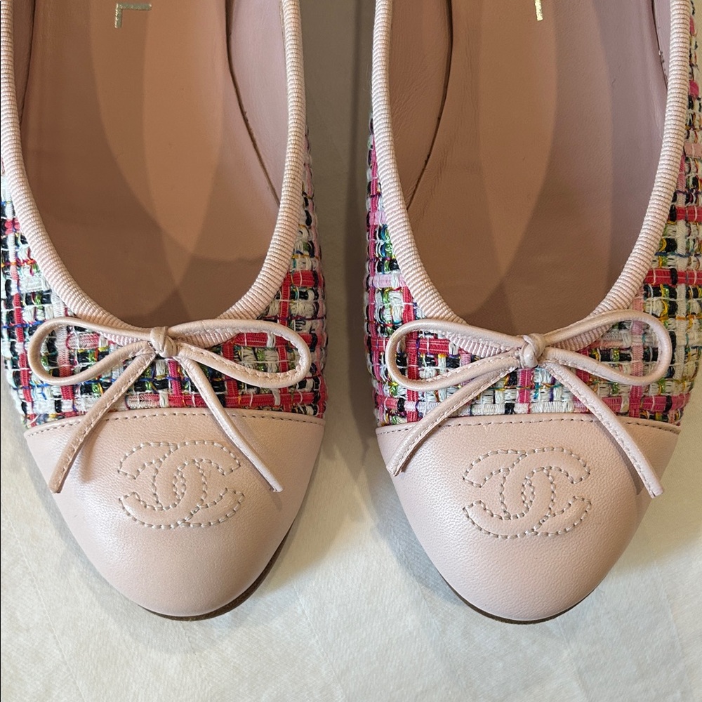 CHANEL Multicolor Tweed Ballerina Flats - Picture 6 of 14